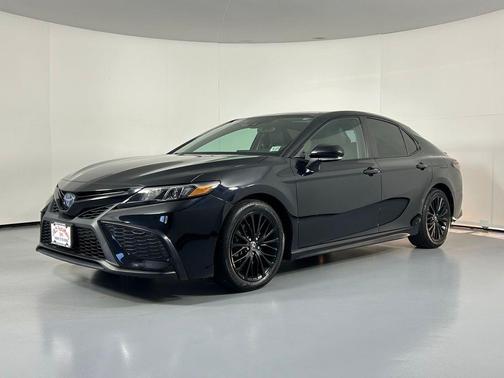 2022 Toyota Camry Nightshade Edition Hybrid