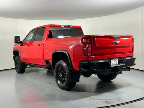 2024 Chevrolet Silverado 2500 4WD Crew Cab Standard Bed ZR2