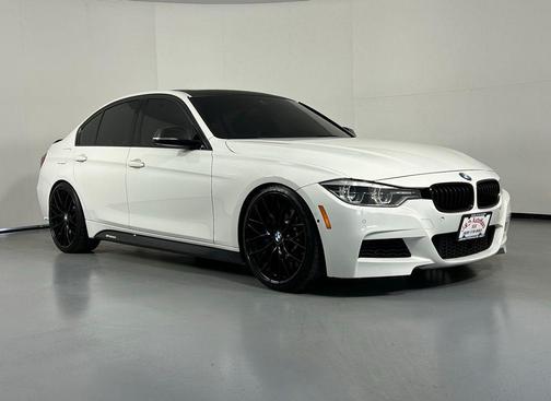 Alpine White 2018 BMW 340 xDrive