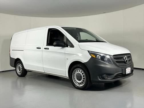 2020 Mercedes-Benz Metris Base