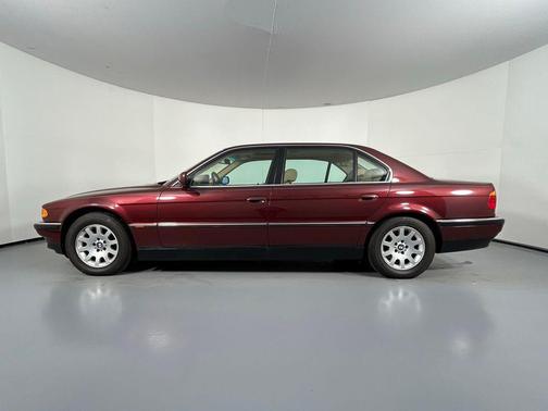 2000 BMW 740 740iL