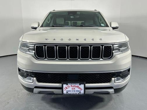 2022 Jeep Wagoneer Series III 4x4
