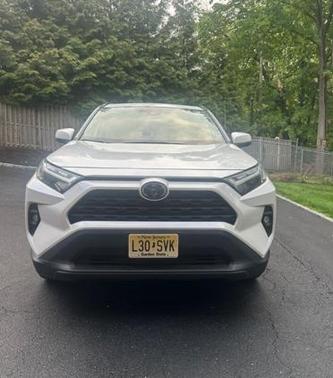 Wind Chill Pearl 2023 Toyota RAV4 XLE Premium