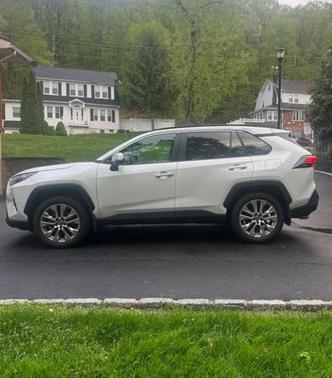 Wind Chill Pearl 2023 Toyota RAV4 XLE Premium