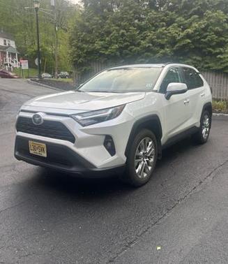 Wind Chill Pearl 2023 Toyota RAV4 XLE Premium