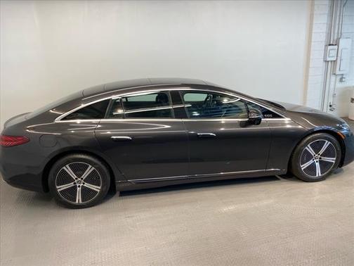 2022 Mercedes-Benz EQS 450+