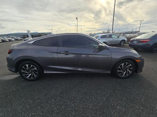 2017 Honda Civic LX-P