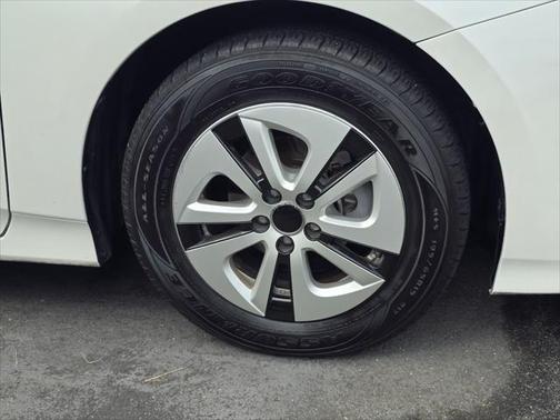 2016 Toyota Prius Four