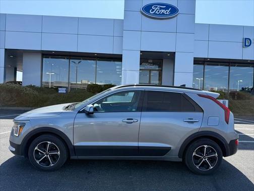 2023 Kia Niro EX