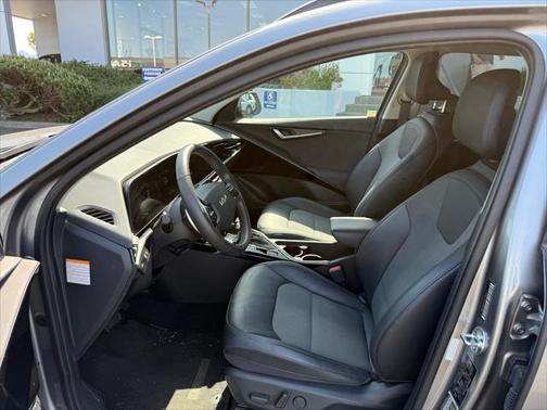 2023 Kia Niro EX