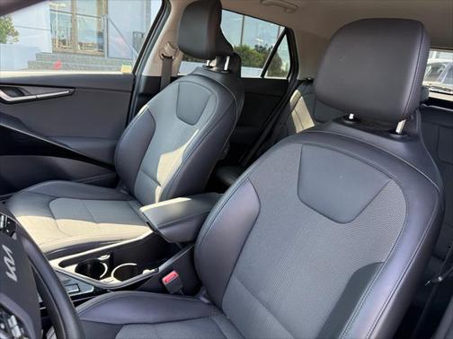 2023 Kia Niro EX