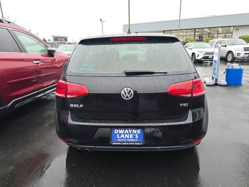 2017 Volkswagen Golf TSI S 4-Door