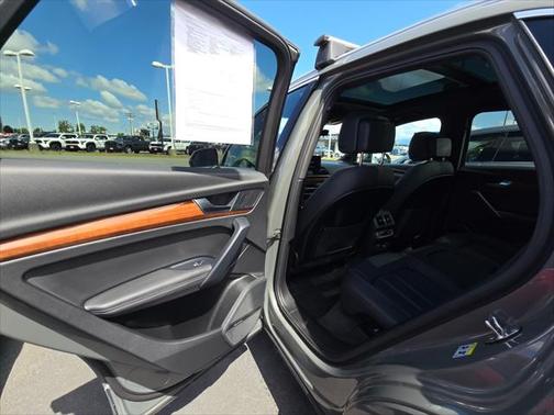 2023 Audi Q5 45 S line Premium Plus