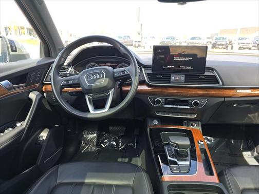 2023 Audi Q5 45 S line Premium Plus