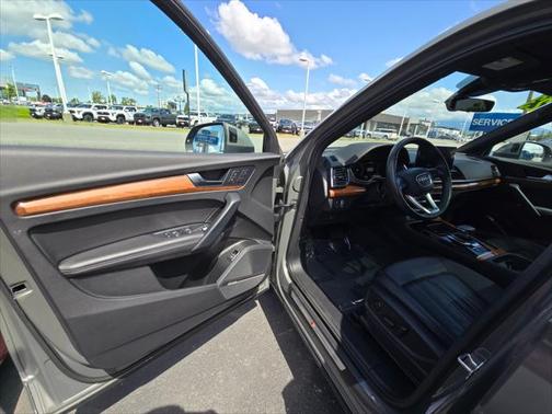 2023 Audi Q5 45 S line Premium Plus