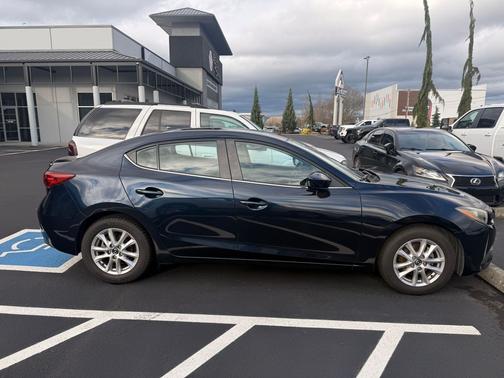 2015 Mazda Mazda3 i Grand Touring