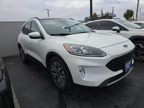 2020 Ford Escape Titanium