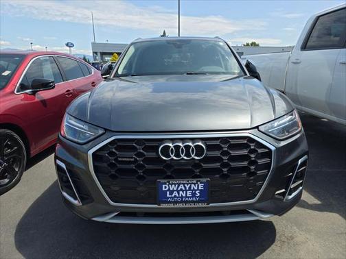 2022 Audi Q5 45 S line Premium Plus