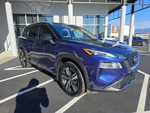 2022 Nissan Rogue SL