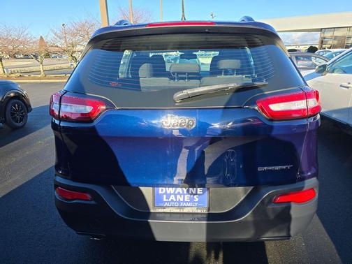 2016 Jeep Cherokee Sport