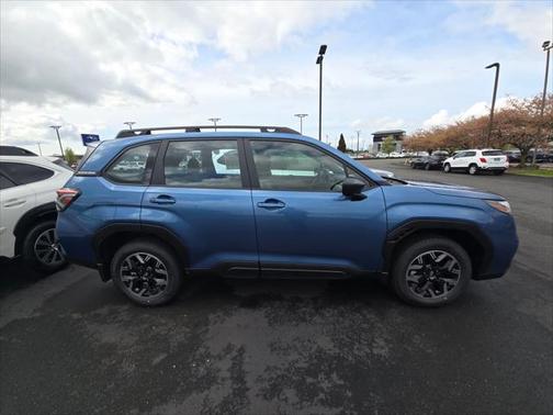 2025 Subaru Forester Base