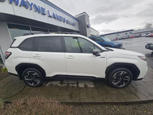 2025 Subaru Forester Hybrid Premium