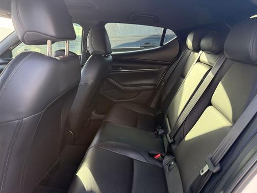 2019 Mazda Mazda3 FWD w/Premium Package