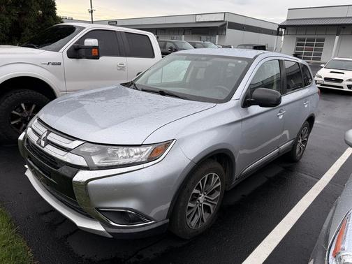 2016 Mitsubishi Outlander ES