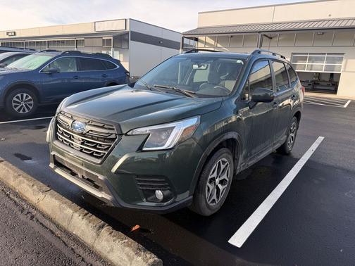 2023 Subaru Forester Premium