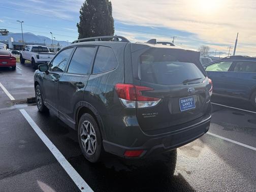 2023 Subaru Forester Premium