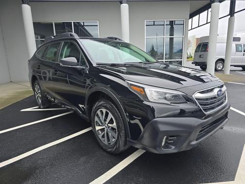 2022 Subaru Outback Base