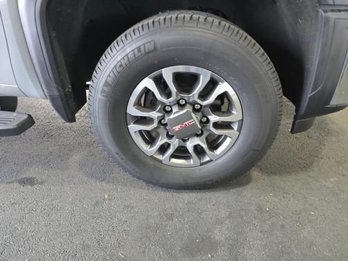 2025 GMC Sierra 3500 SLE