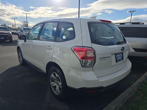2017 Subaru Forester 2.5i