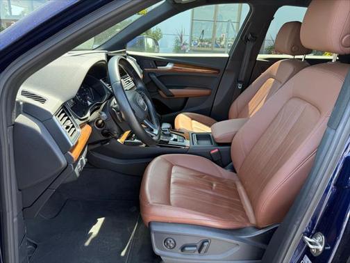 2022 Audi Q5 45 S line Premium