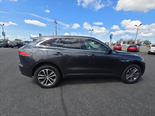 2019 Jaguar F-PACE 30t Portfolio