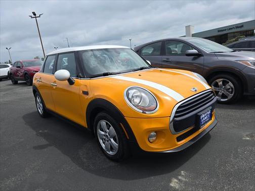 2016 MINI Hardtop Cooper