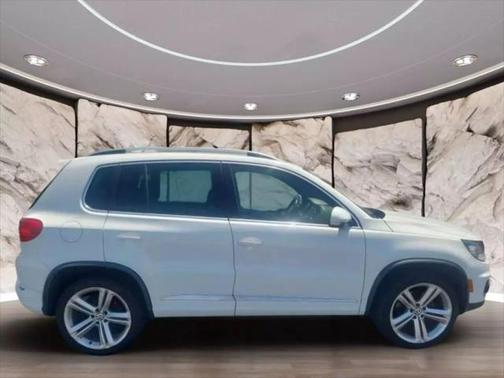 2015 Volkswagen Tiguan Auto R-Line