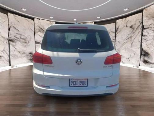 2015 Volkswagen Tiguan Auto R-Line