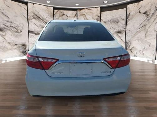 2017 Toyota Camry Hybrid XLE