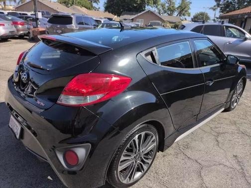 2016 Hyundai Veloster Turbo