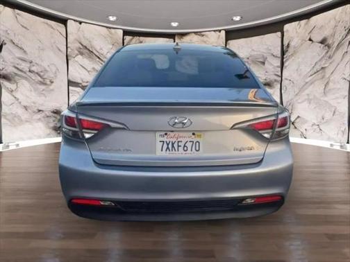 2016 Hyundai SONATA Hybrid SE