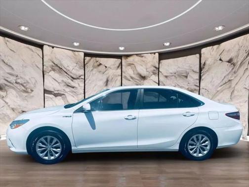 2015 Toyota Camry Hybrid SE
