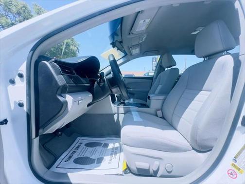2015 Toyota Camry Hybrid SE