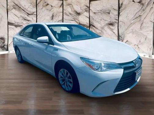 2015 Toyota Camry Hybrid SE