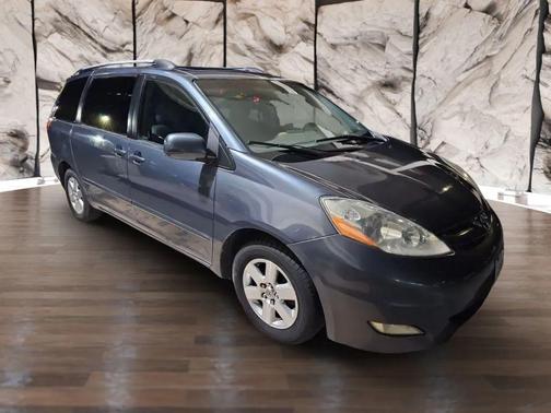 2008 Toyota Sienna XLE Limited