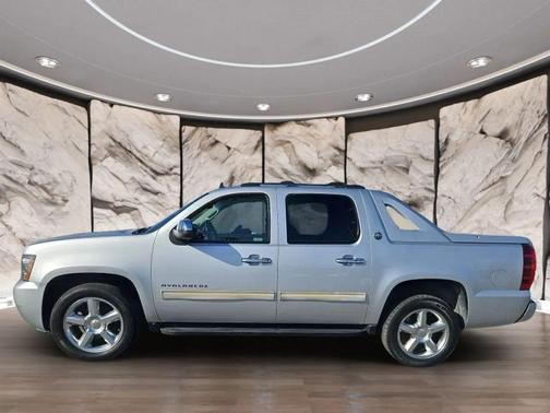2013 Chevrolet Avalanche LT