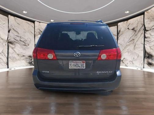 2007 Toyota Sienna XLE