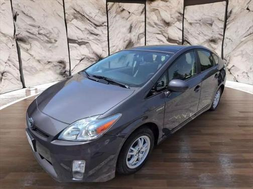 2010 Toyota Prius III