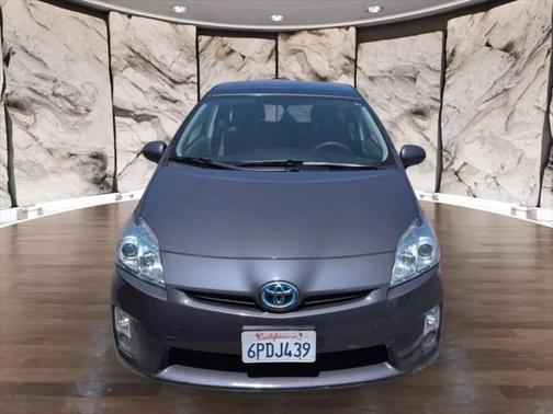 2010 Toyota Prius III
