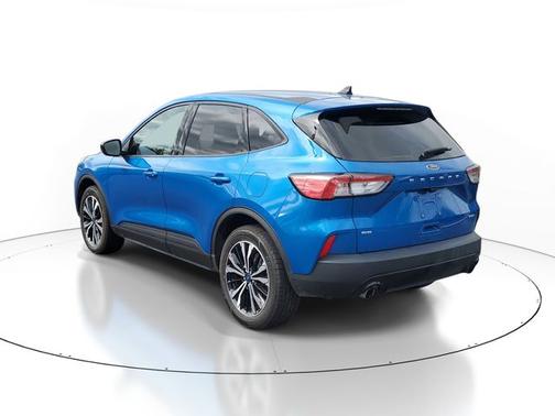 VELOCITY BLUE METALLIC 2021 Ford Escape SE